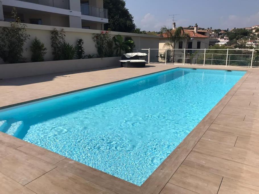 Blue Pearl Vue Mer Niza Exterior foto